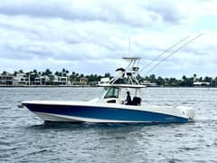 2013 Boston Whaler 370 Outrage "Reel Time" photo 1