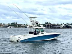 2013 Boston Whaler 370 Outrage "Reel Time" photo 3