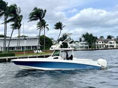 2013 Boston Whaler 370 Outrage "Reel Time" photo 4