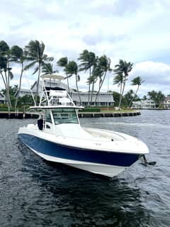 2013 Boston Whaler 370 Outrage "Reel Time" photo 5