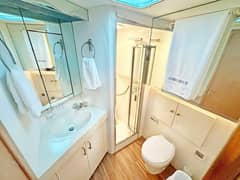 1994 Hatteras Cockpit Motoryacht photo 9
