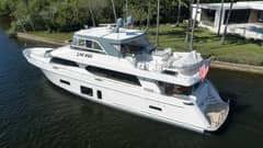 2017 Ocean Alexander 85 "LIVE MAS" photo 3