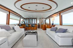 2006 Lazzara Yachts 84 Skylounge "Voyager" photo 3