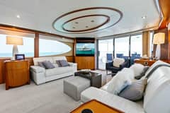 2006 Lazzara Yachts 84 Skylounge "Voyager" photo 4