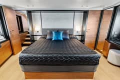 2025 Absolute 75 Navetta "Fantasy Girl" photo 4