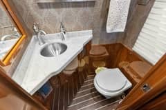 2022 Viking 68 Enclosed Bridge "Pipe Dream" photo 7