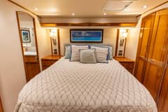 2017 Viking 66 Convertible "Miss Virginia" photo 5