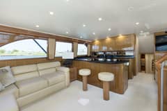 2007 Viking 64 Enclosed Bridge "Reel Blues" photo 2