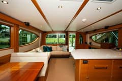 2016 Hatteras GT60 "KNOT on CALL" photo 9
