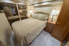 2006 Viking 56 Convertible "Scandaloso" photo 5