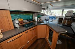 2018 Sea Ray L550 Flybridge "Lady Gail" photo 9