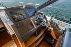 2017 Tiara Yachts 53 Coupe "no name" photo 4