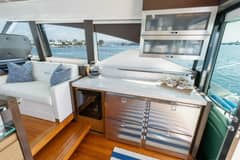 2017 Tiara Yachts 53 Coupe "no name" photo 9