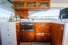 2022 Riviera 4800 Sport Yacht "VENTURES64" photo 7