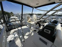 2008 Sea Ray 47 Sedan Bridge "Anchor Management" photo 7