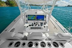 2019 Invincible 42 Open Fisherman "Ohana" photo 3