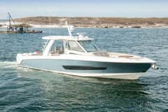 2018 Boston Whaler 420 Outrage "The Tyder II" photo 1