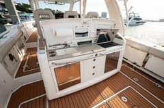 2018 Boston Whaler 420 Outrage "The Tyder II" photo 4
