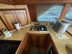 2005 Luhrs 41 Convertible "Rabbit Hole" photo 4