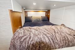 2017 Tiara Yachts 39 Coupe "POUR IT ON" photo 7