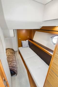2017 Tiara Yachts 39 Coupe "POUR IT ON" photo 6
