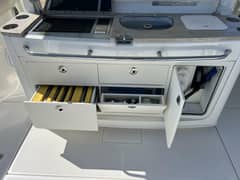 2019 Boston Whaler 38 Outrage "M22" photo 8