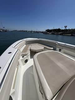 2019 Boston Whaler 38 Outrage "M22" photo 4