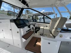 2019 Everglades 340 Dual Console "Solamore" photo 7