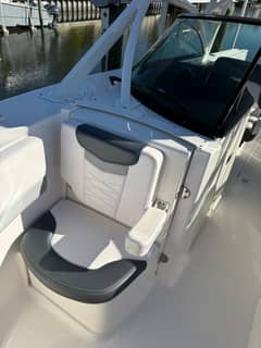 2021 Robalo R317 "E Komo Mai" photo 6