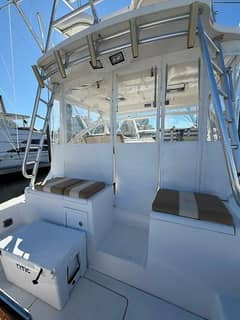 2011 Luhrs 37 IPS Canyon Series "SawBones" photo 4