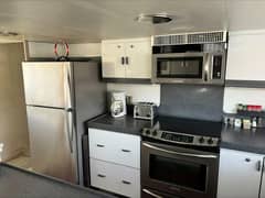 1984 Broward Raised Pilothouse "LIQUIDITY" photo 8
