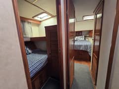 1989 Offshore Yachts 48 Sedan "THE WETBAR" photo 7