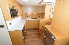 2015 Hatteras Express Sportfish "Off The Grid" photo 6