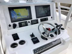 2018 Invincible 39 Open Fisherman "Shaka Kai" photo 5