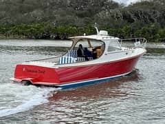 1995 Hinckley Picnic Boat 36 Classic "Tasmanian Devil" photo 3