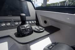2019 Everglades 340 Dual Console photo 3