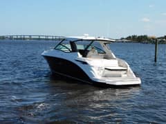 2018 Sea Ray Sundancer 320 "Knot Guilty" photo 4