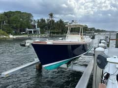 2002 Hinckley Talaria 29 C "Katie J" photo 3