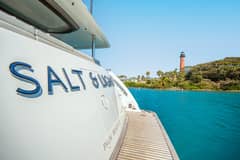 2025 Ocean Alexander 28L photo 8