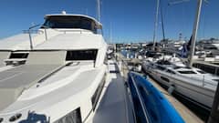 2025 Aquila 54 ENCLOSED BRIDGE photo 3