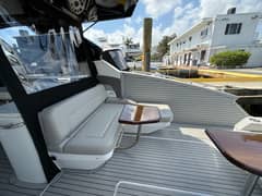 2024 Cruisers Yachts 50 GLS photo 9