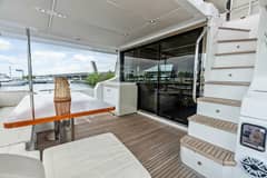 2017 Azimut 72 Flybridge photo 9