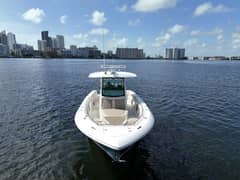 2017 Boston Whaler 350 Outrage "T/T HANNAH" photo 6