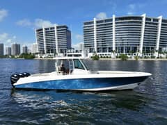 2017 Boston Whaler 350 Outrage "T/T HANNAH" photo 4