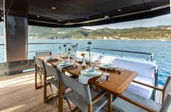 2022 Bering Yachts "LEVANNA" photo 1