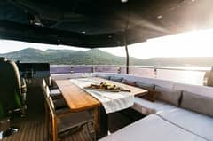 2022 Bering Yachts "LEVANNA" photo 7