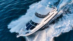2002 Hatteras CPMY "Vita Brevis" photo 2