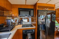 2005 Ocean Alexander Raised Pilothouse Flybridge Sedan "Bluewater" photo 8