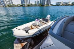 2016 Sea Ray L650 Fly "Thinks It's His" photo 4