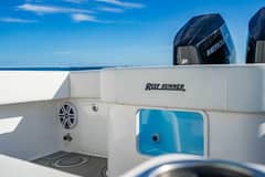 2027 Reef Runner 340 photo 5